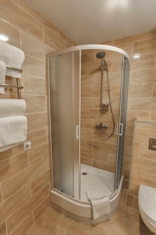 Raziotel Rishelyevskiy Kherson Ngoại thất bức ảnh